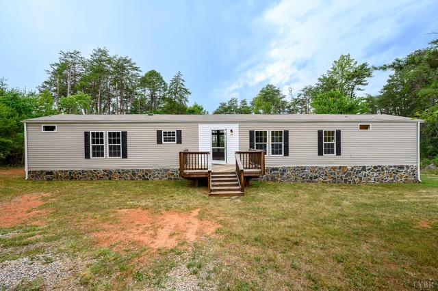 841 Mercury Rd, Gretna, VA 24557