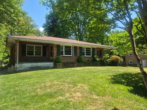 1004 Lakeview Dr, Lynchburg, VA 24502
