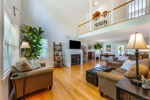 Living - 1094 Donnally Rd, Forest, VA 24551 photo 1 of 3