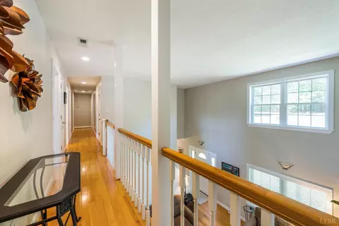 Entry Way - 1094 Donnally Rd, Forest, VA 24551 photo 5 of 6