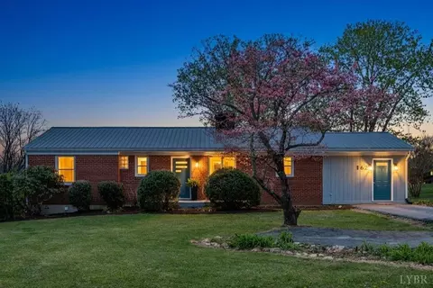 162 Brooklawn Dr, Lynchburg, VA 24502
