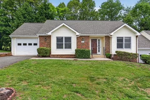 123 Village Park Ct, Lynchburg, VA 24501