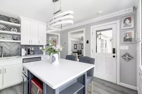 Kitchen - 1103 Ivy Pl, Forest, VA 24551 photo 6 of 6