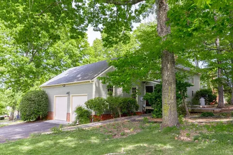 Exterior - 1103 Ivy Pl, Forest, VA 24551 photo 13 of 20