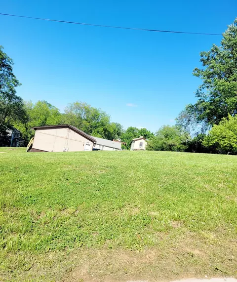 304 Monroe St, Lynchburg, VA 24504