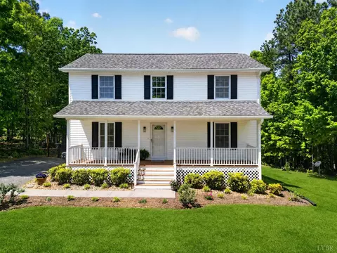 1301 Hummingbird Ln, Spout Spring, VA 24593