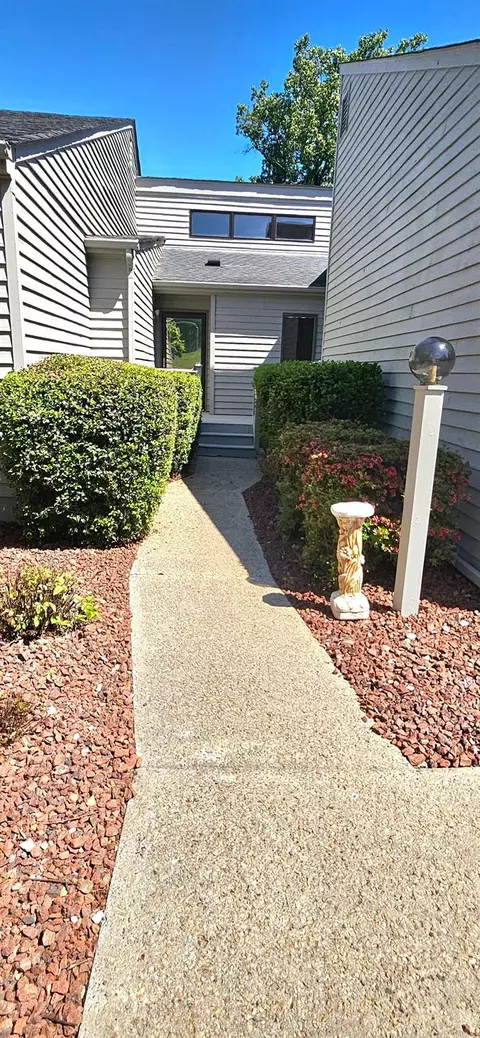 Exterior - 204 Shaker Ln, Forest, VA 24551 photo 3 of 12