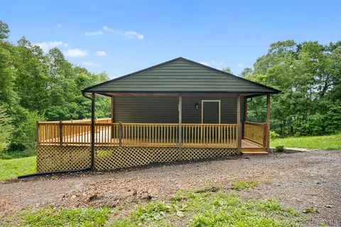 299 Ragland Rd, Madison Heights, VA 24572