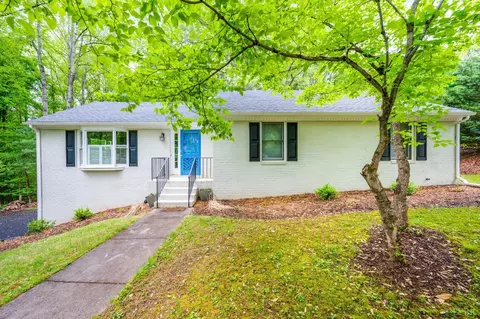 3552 Round Hill Rd, Lynchburg, VA 24503