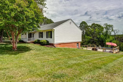 102 Piccadilly Ct, Goode, VA 24556 photo 48