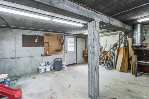 102 Piccadilly Ct, Goode, VA 24556 photo 35