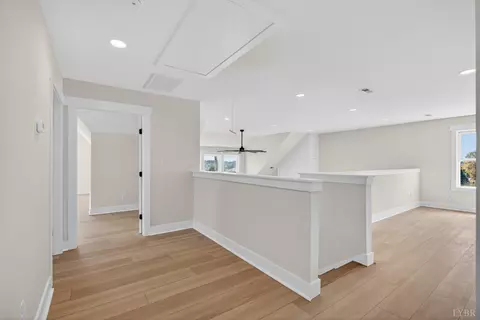 Entry Way - 100 Rolling Rd, Moneta, VA 24121 photo 5 of 6