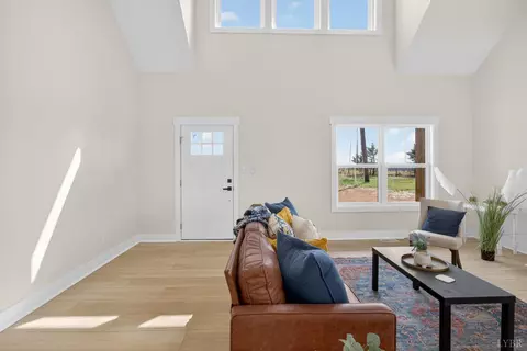 Entry Way - 100 Rolling Rd, Moneta, VA 24121 photo 1 of 6