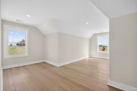 Bedroom - 100 Rolling Rd, Moneta, VA 24121 photo 6 of 10