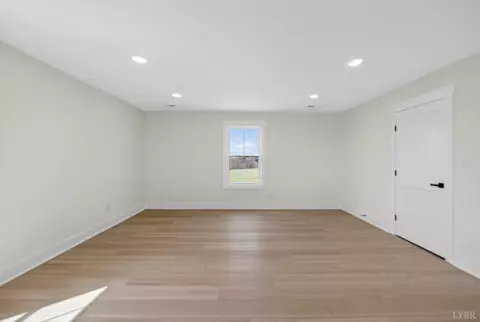 Bedroom - 100 Rolling Rd, Moneta, VA 24121 photo 5 of 10