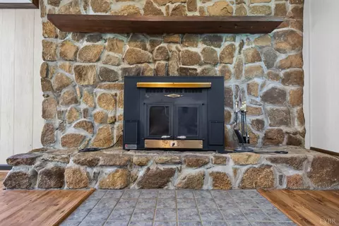Living - 1249 Cedar Gate Rd, Monroe, VA 24574 photo 5 of 5