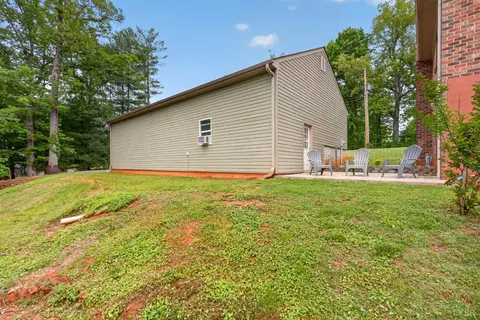 Exterior - 1249 Cedar Gate Rd, Monroe, VA 24574 photo 9 of 25
