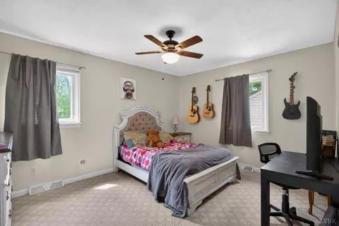 Bedroom - 1249 Cedar Gate Rd, Monroe, VA 24574 photo 3 of 7
