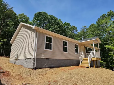 2125 Walnut Hollow Rd, Lynchburg, VA 24503