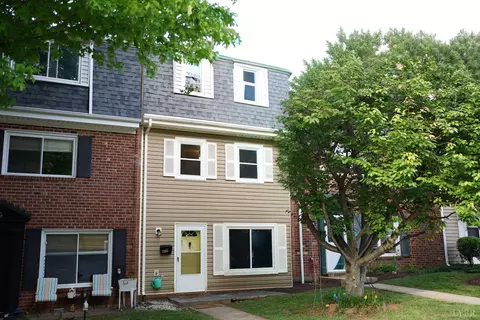 412 W Cadbury Dr, Lynchburg, VA 24501