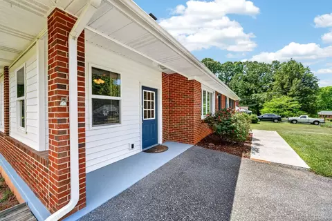 Exterior - 180 Hydaway Dr, Forest, VA 24551 photo 12 of 15