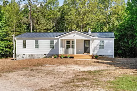 3255 Cutbanks Rd, Pamplin, VA 23958