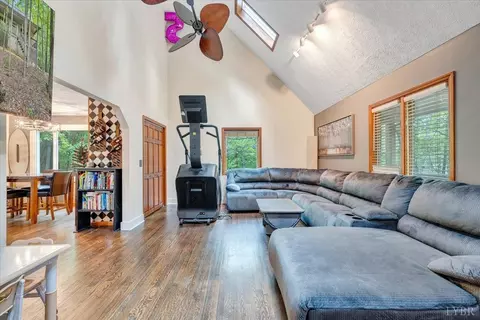 290 Silver Shadow, Hardy, VA 24101 photo 6
