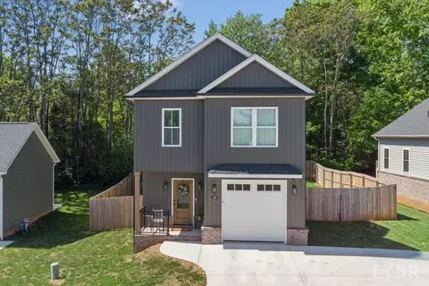 466 North Ave, Appomattox, VA 24522