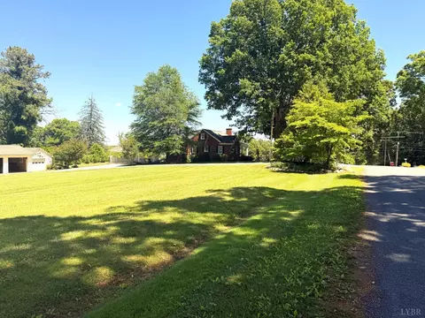 Exterior - 302 Halifax St, Phenix, VA 23959 photo 15 of 19