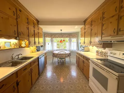 Kitchen - 302 Halifax St, Phenix, VA 23959 photo 2 of 3