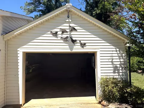 Exterior - 302 Halifax St, Phenix, VA 23959 photo 10 of 19