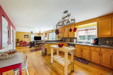 Kitchen - 268 Cedar Hill Dr, Amherst, VA 24521 photo 1 of 8