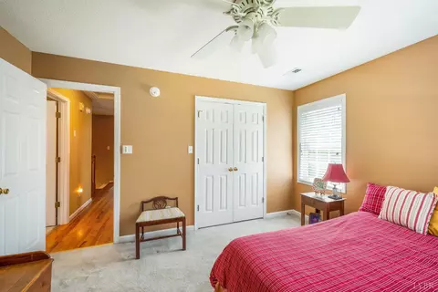 Bedroom - 268 Cedar Hill Dr, Amherst, VA 24521 photo 5 of 6