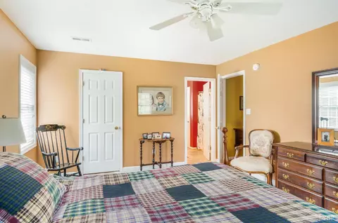 Bedroom - 268 Cedar Hill Dr, Amherst, VA 24521 photo 2 of 6