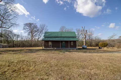 3039 Tn Snow Rd, Nathalie, VA 24577