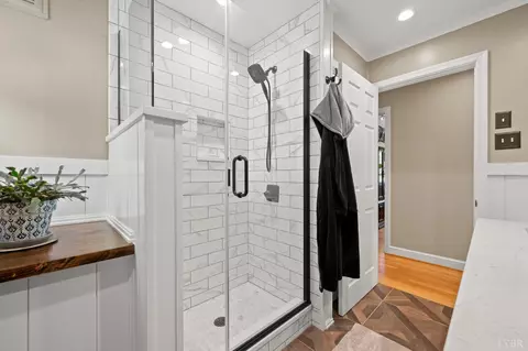 Bath - 142 Whitehead Dr, Amherst, VA 24521 photo 2 of 3