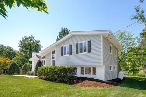 Exterior - 142 Whitehead Dr, Amherst, VA 24521 photo 2 of 11