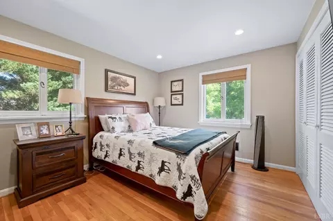 Bedroom - 142 Whitehead Dr, Amherst, VA 24521 photo 3 of 4