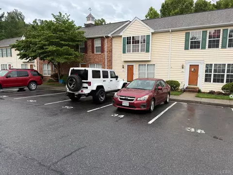 30 Mulberry Cir, Lynchburg, VA 24502