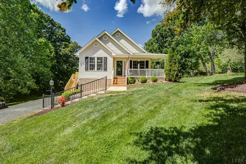 433 Stratford Rd, Concord, VA 24538