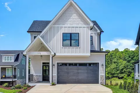 115 Retreat Ln, Huddleston, VA 24104