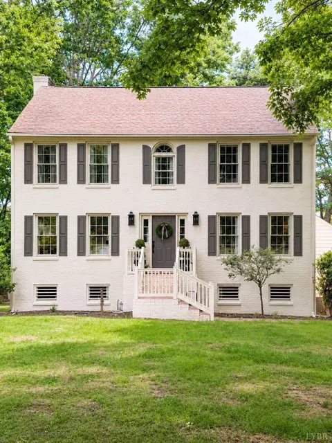 1184 Abbey Pl, Forest, VA 24551