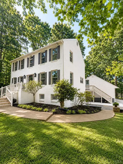 Exterior - 1184 Abbey Pl, Forest, VA 24551 photo 6 of 16