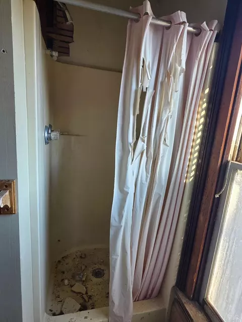 Bath - 643 River Bottom Ln, Concord, VA 24538 photo 2 of 2
