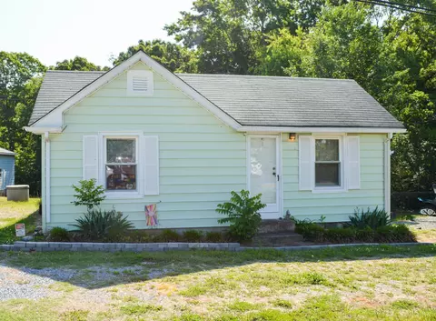 1010 Lynch Mill Rd, Altavista, VA 24517