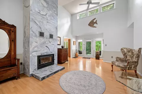 29 Deer Haven Dr, Buena Vista, VA 24416