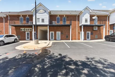 101 Duncraig Dr, Lynchburg, VA 24502