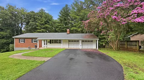 2044 Indian Hill Rd, Lynchburg, VA 24503