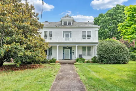 2106 Rivermont Ave, Lynchburg, VA 24503