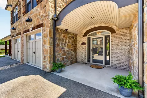 1033 Tori Ct, Forest, VA 24551